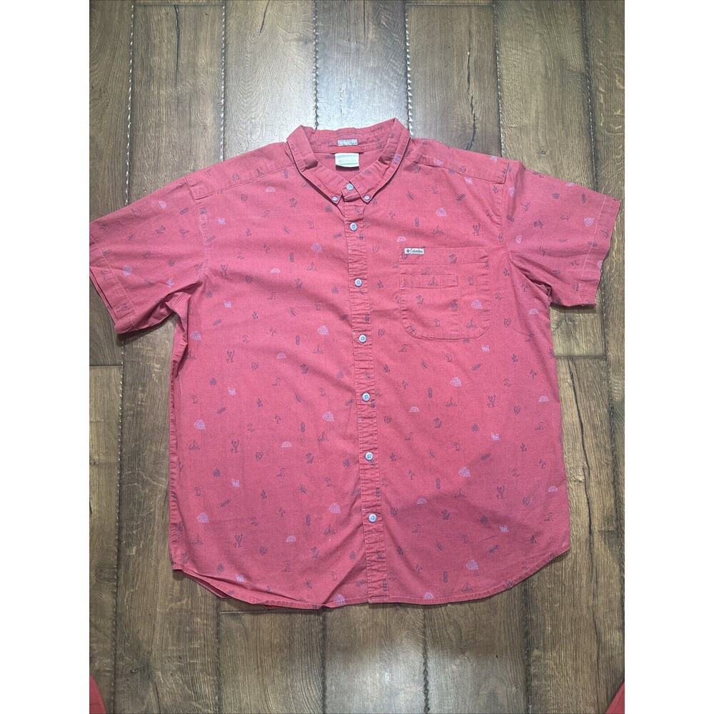Columbia Regular Fit Short Sleeve Button Down Red Cactus Boat Print Mens XL